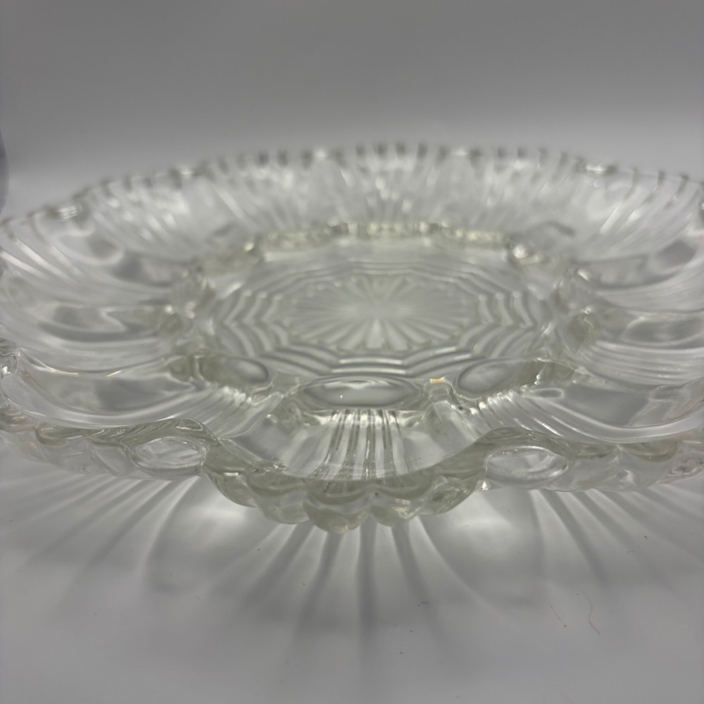 Vintage Clear Glass Deviled Egg Platter Scalloped Shell Design 9 Inch Round Tray - Picture 6 of 6